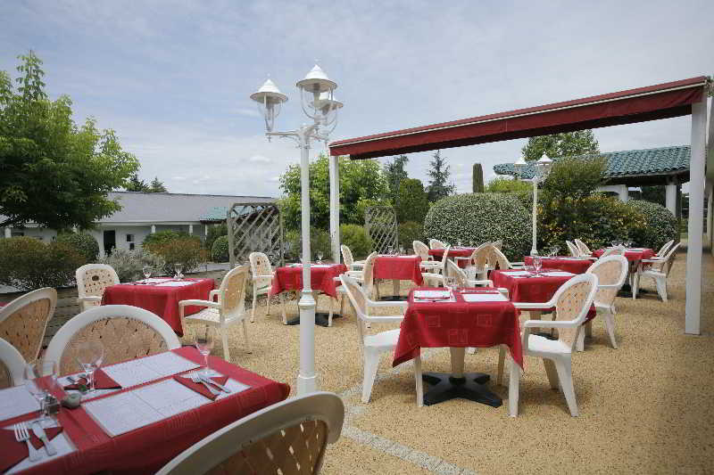 Hôtel Grand Confort Le Moulin Rouge Terrasson Exterior foto